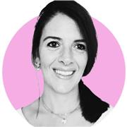 Laureata, esperta in metodo Montessori e UX design. Supporto scolastico ed Inglese per bambini delle elementari a Olgiate Comasco e online